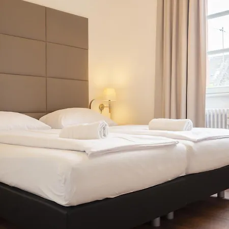 Hotel Lekker 3*